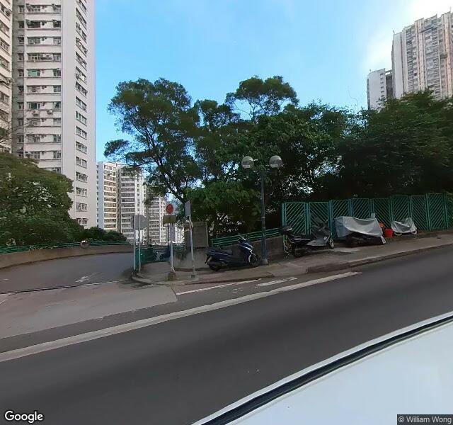 興民商場停車場