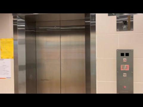 西灣河東濤苑旭濤閣 (停車場/平台)日立Hitachi升降機