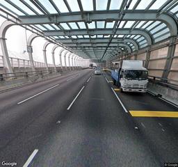海峰園露天停車場