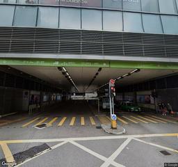 V city 停車場