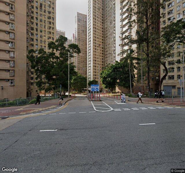 龍蟠苑停車場