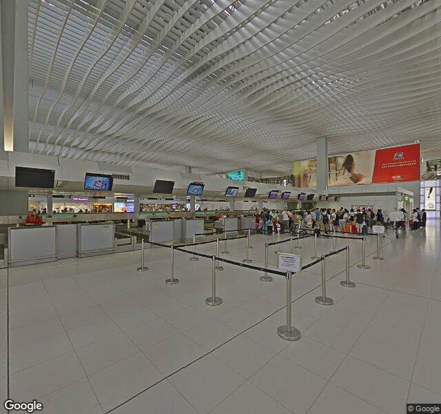香港國際機場四號停車場