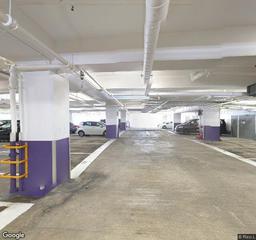 秀茂坪商場停車場
