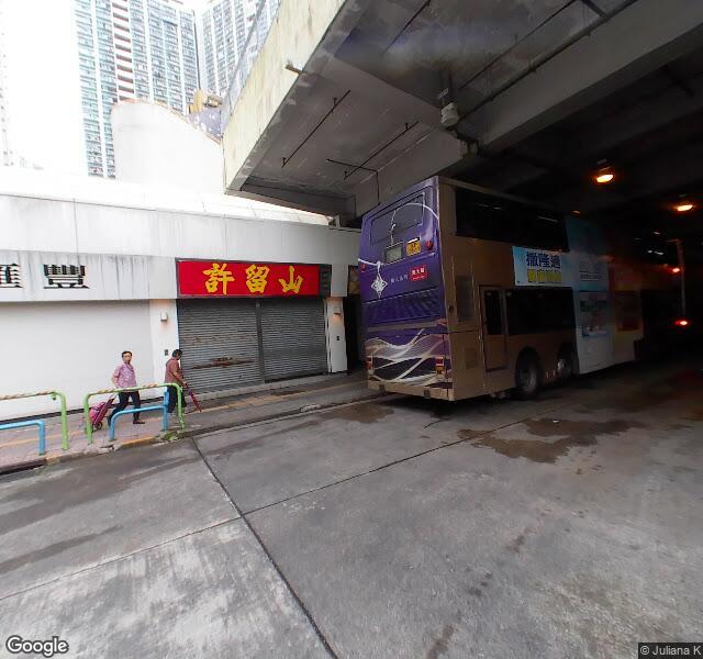 富善商場停車場