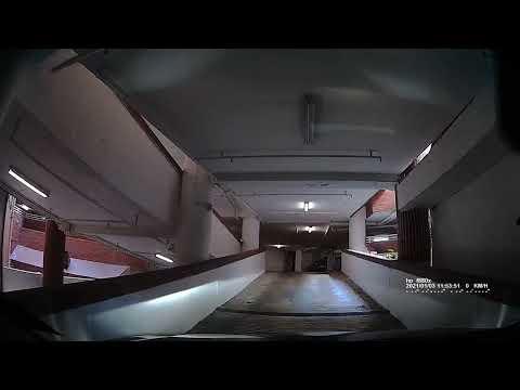 鴨脷洲利東商場停車場 (入) Lei Tung Commercial Centre Carpark in Ap Lei Chau (In)