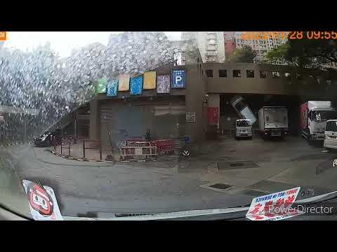 龍蟠苑停車場（入）