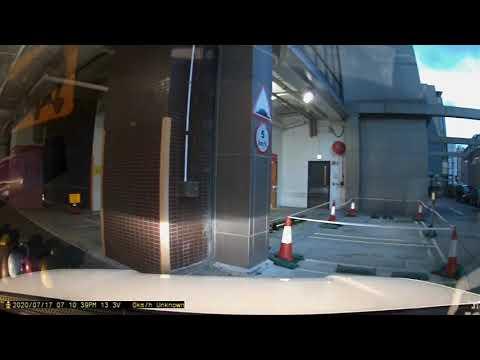 荃灣中染大廈(8咪半)停車場-入+出