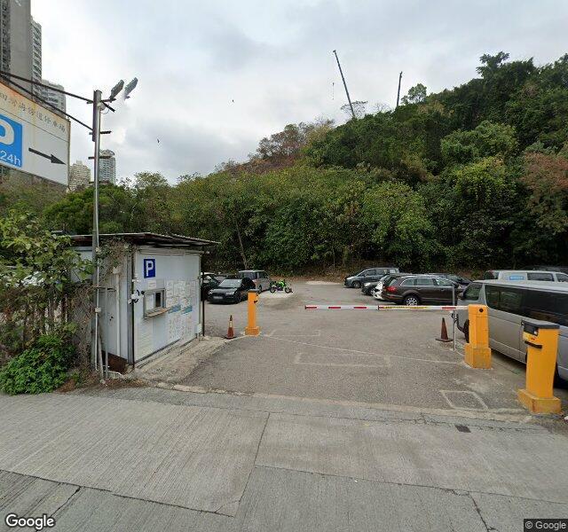 田灣海傍道露天停車場
