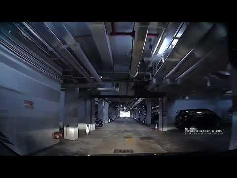 沙田希爾頓中心停車場 (入) Hilton Plaza Carpark in Sha Tin (In)