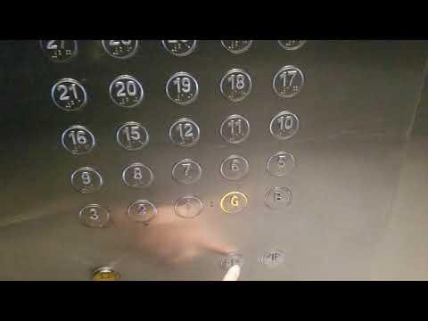 石門京瑞廣場二期HITACHI貨用升降機