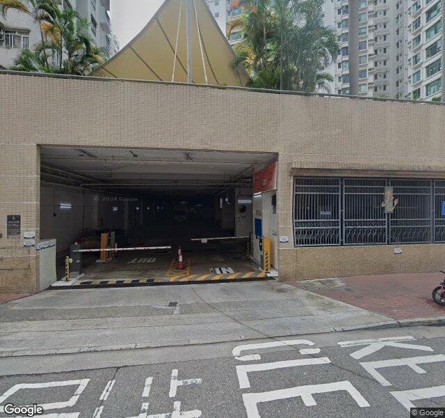 龍成花園停車場