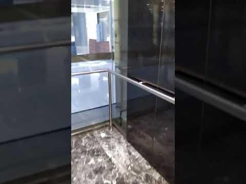 國際金融中心二期 停車場 （西） 「往停車場」