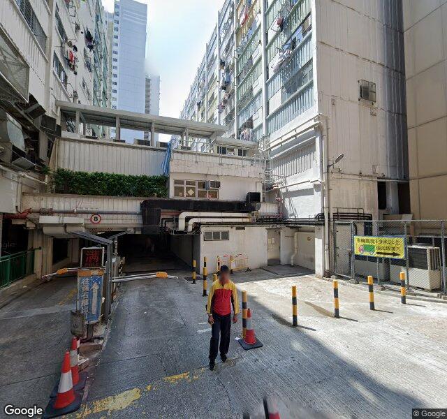 坪石邨停車場