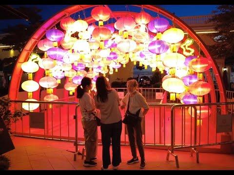 黃金海岸商場(Gold Coast Piazza)晚間市況!! 好似去左歐洲咁!! 場中間都放左D中秋燈飾!! 算係香港罕有既歐陸式商場!! 05/09/2021
