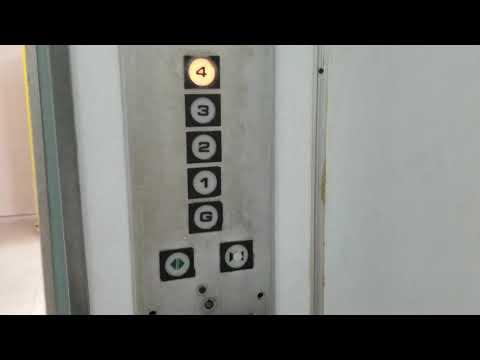 元朗富盛大廈停車場Fujitec升降機