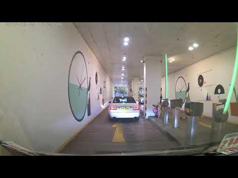 新城市中央廣場停車場（出）