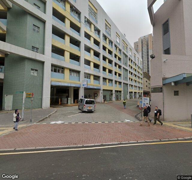 愛東商場停車場