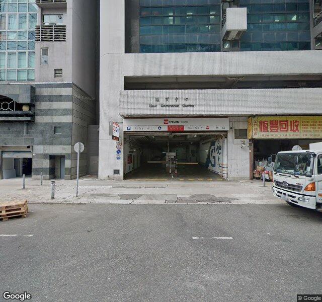 企業中心停車場