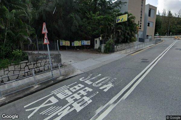 博泉街露天停車場