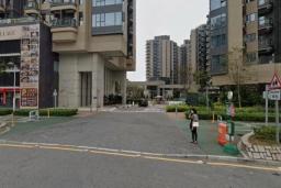 藍塘傲停車場
