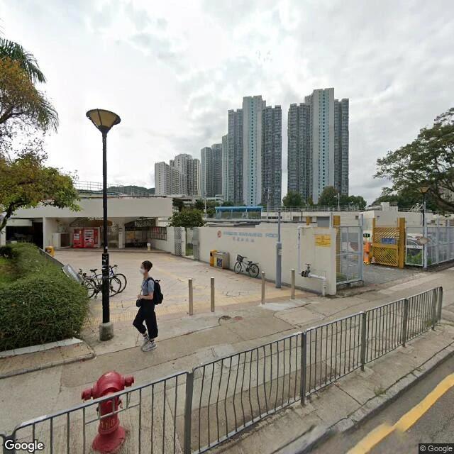 粉嶺游泳池停車場