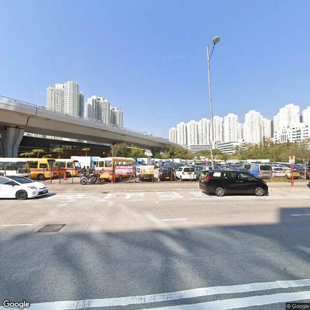九龍灣宏展街露天停車場