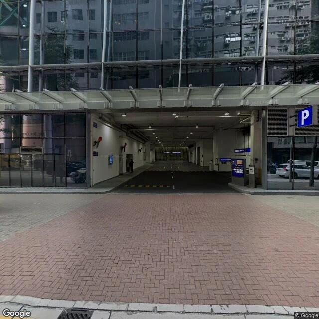 安盛金融大樓停車場
