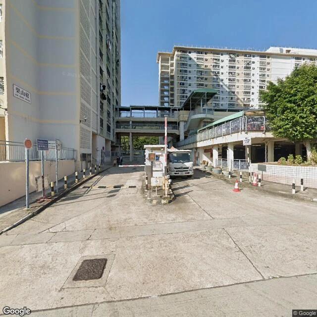 象山邨停車場