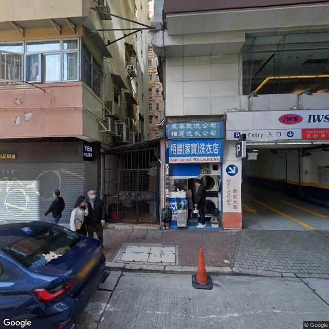 依利大廈停車場