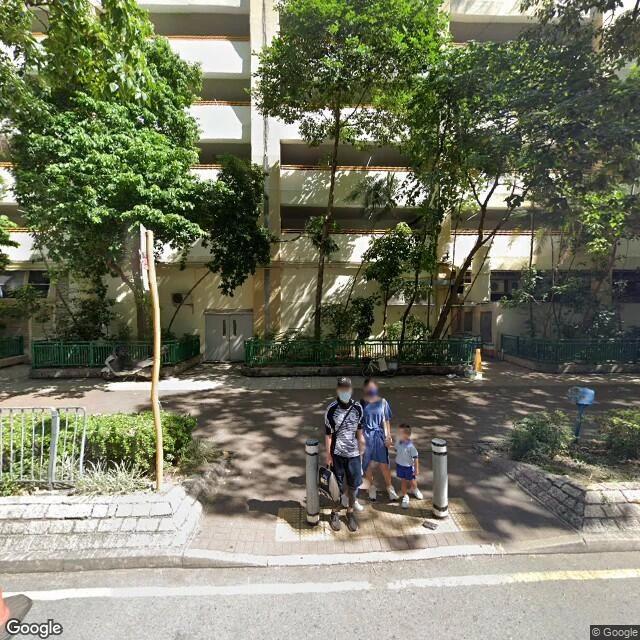 富善商場停車場