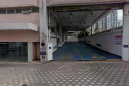 海灣花園停車場