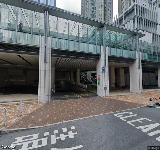 灣景中心大廈停車場