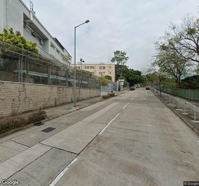 南山邨停車場