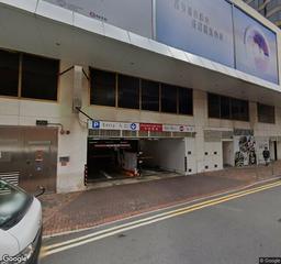 華懋廣場停車場