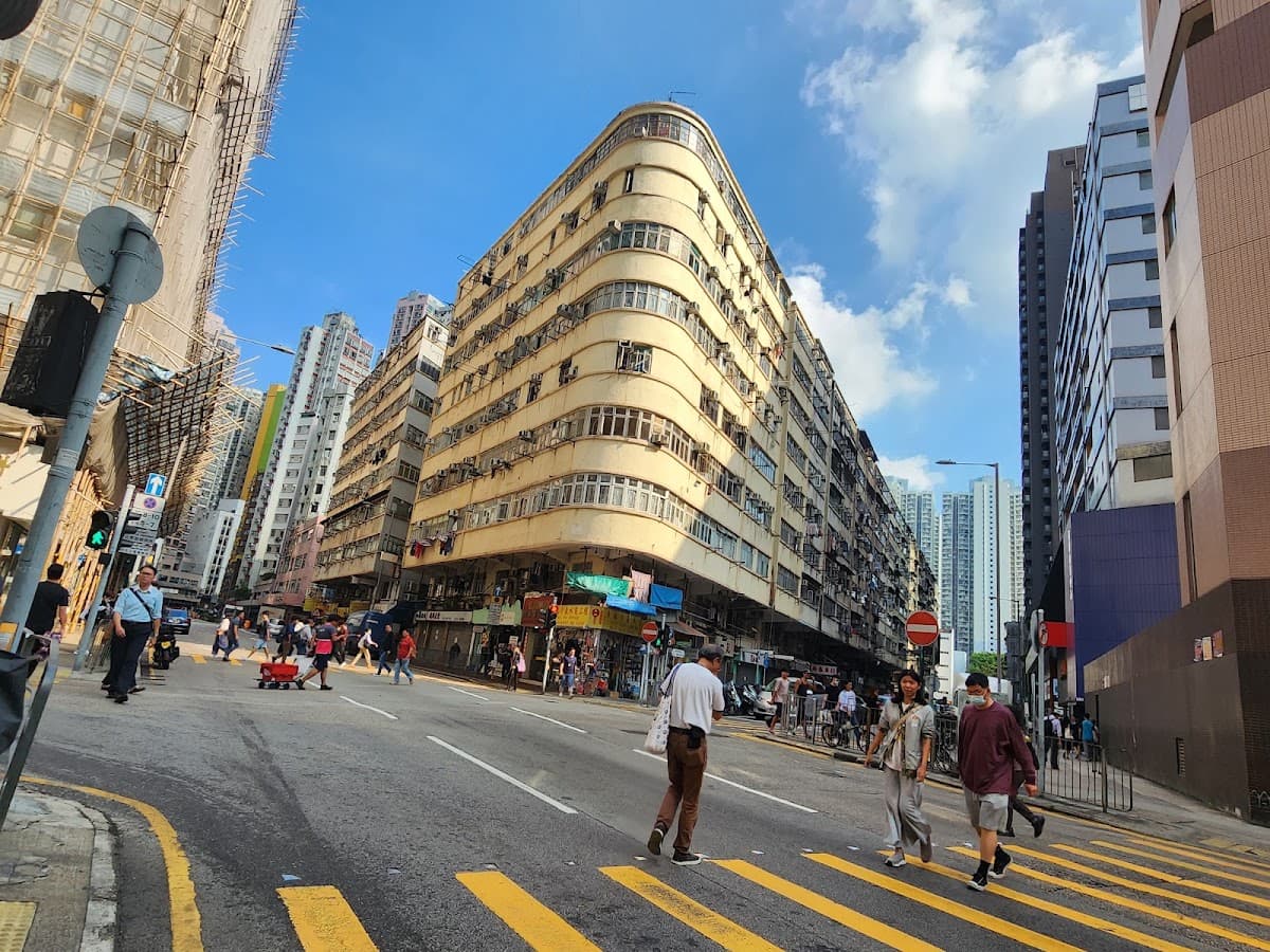 麗新商業中心停車場 實景照片 7