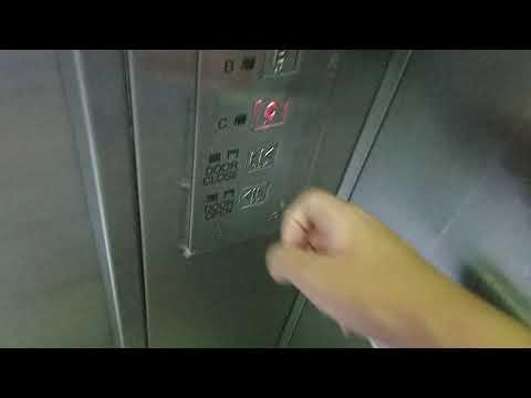 藍田康華苑停車場OTIS升降機