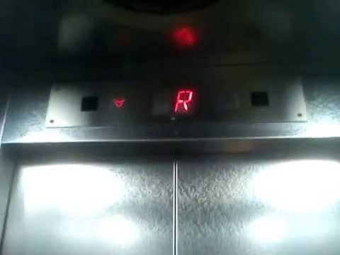 黃大仙盈福苑多層停車場(Hitachi)日立升降機