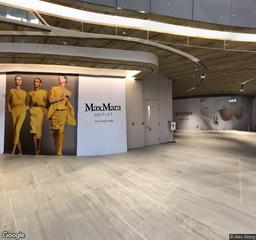 諾富特東薈城酒店停車場