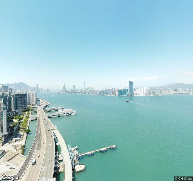 東威大廈停車場