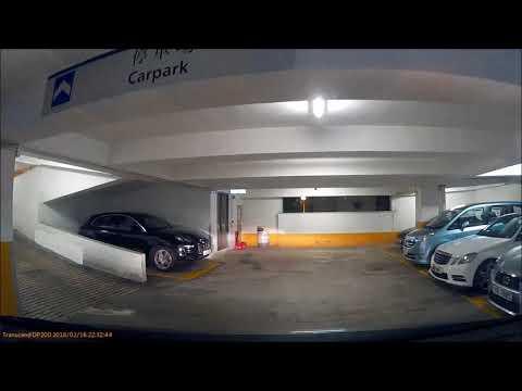 啟田商場舊翼停車場