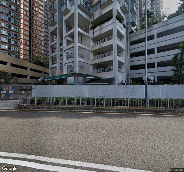 金獅花園停車場