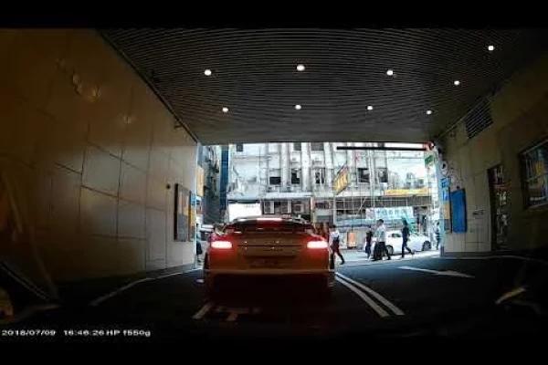 香港泊車好去處 - 朗豪坊停車場 (出)