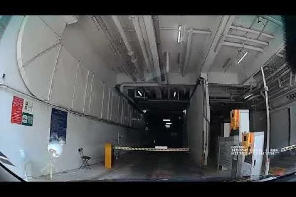 馬鞍山中心停車場 (入) MOS Centre Carpark in Ma On Shan (In)