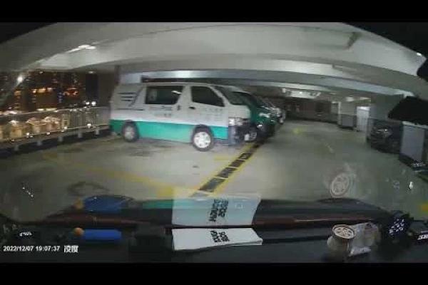 [2米高停車場系列]小西灣八號商業廣場停車場入