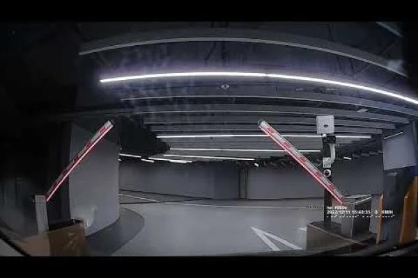 啟德AIRSIDE停車場 (出) AIRSIDE Carpark in Kai Tak (Out)