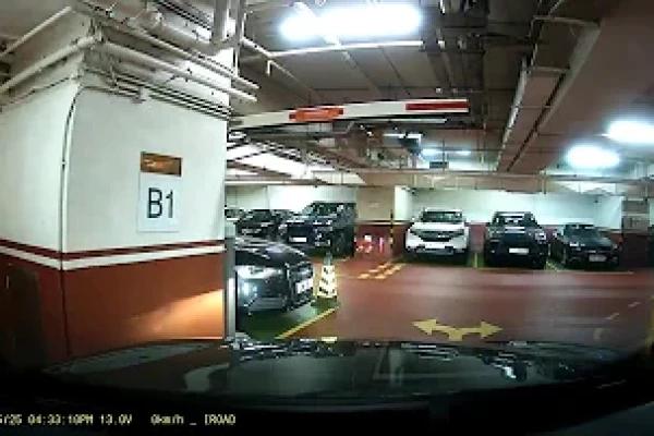 信和廣場停車場 (入口)