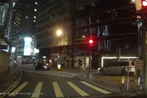 停車場介紹: 銅鑼灣南華會 (出)