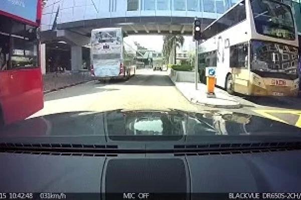 停車場介紹: 荃灣如心廣場二期停車場  (入)