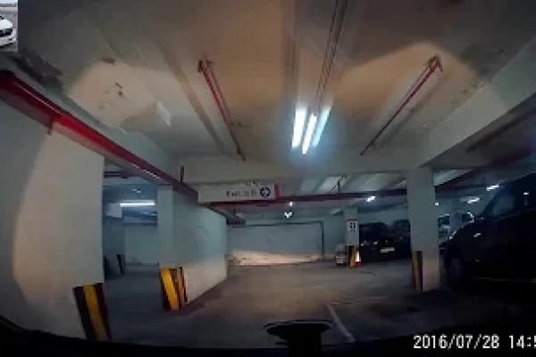 香港停車場巡禮 - 維景花園停車場 Parking in Hong Kong