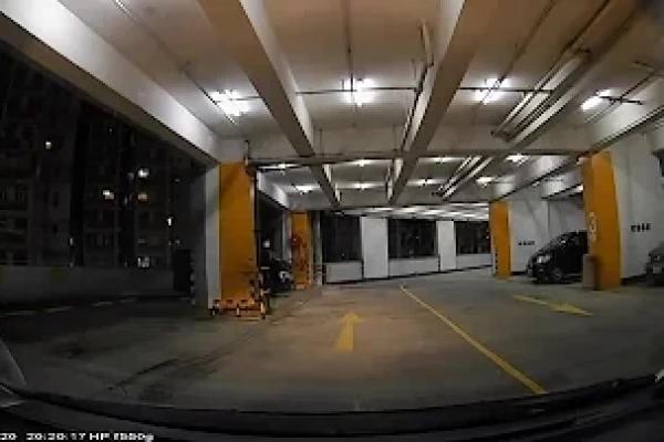 香港泊車好去處 - 新九龍廣場停車場 (出)